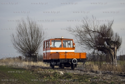 Zuławska Kolej Dojazdowa. Przejazd drezyna motorowa...