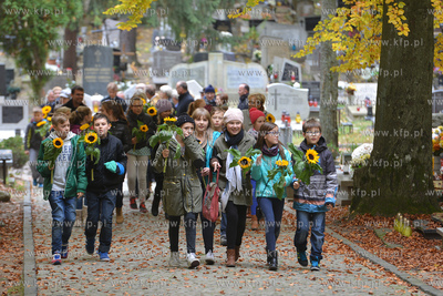 Cmentarz Gdynia Witomino. Uroczystosci w 15 rocznice...