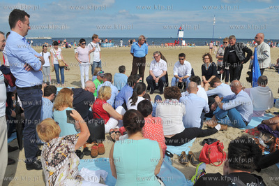 Sopot. Plaza k. Tawerny Rybitwa. Spotkanie Raszarda...