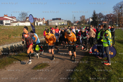 Biało-czerwony parkrun na terenie Parku Kulturowego...