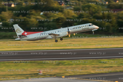 Port lotniczy im. Lecha Walesy w Gdansku Rebiechowie....