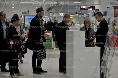 Promocyjny i oficjalnie pierwszy lot na trasie Gdansk...