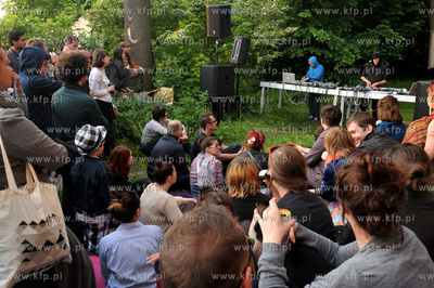 Streetwaves czyli artystyczna akcja miejska w Gdansku...