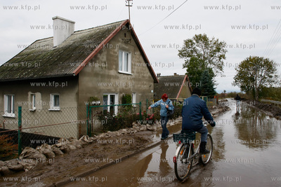 Nowakowo, Wyspa Nowakowska kolo Elblaga. Sztorm na...
