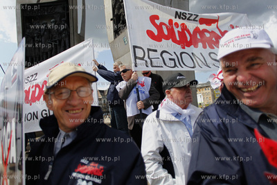 Gdansk. Manifestacja przedstawicieli NSZZ Solidarnosc...