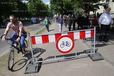 Gdansk. W okolicach zastepczego przystanku tramwajowego...