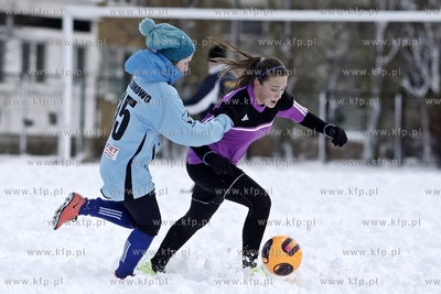Gdansk Zaspa. Pilkarski turniej dzikich druzyn Do przerwy...