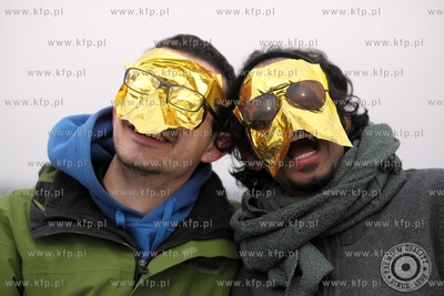 Sopot. Ludzie oglądają zaćmienie słońca na molo.
20.03.2015
fot....