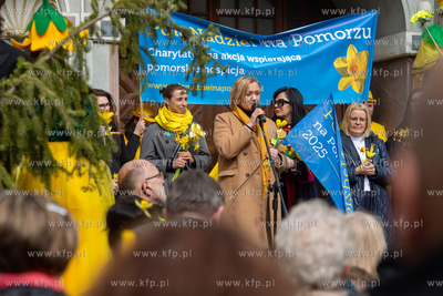 Gdańsk. Parada na finał Pól Nadziei. Nz. Anna Olkowska-Jacyno,...