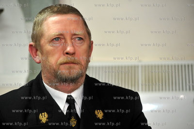 Polska Marynarka Wojenna przejmuje dowodzenie Stalego...