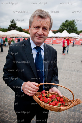 Gdansk. Targ Weglowy. Inauguracja kampanii promujacej...