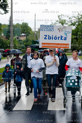 Gdansk. Swieto ulicy Jaskowa Dolina. 
Nz parada mieszkancow...