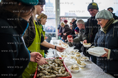 Gdansk. Targ Weglowy. XXIII Wigilia dla ubogich, samotnych...