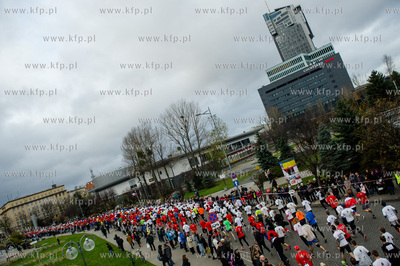 Gdynia. Skwer Kosciuszki. Start Biegu Niepodleglosci....