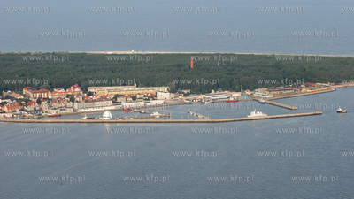 Polwysep Helski z Lotu Ptaka. Hel - miasto i port
14.07.2007r.
Fot....