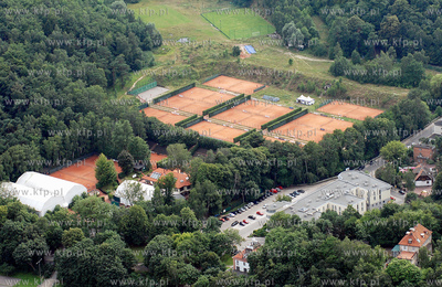 Gdynia z lotu ptaka. Nz. Korty tenisowe Klubu Arka...