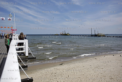 Prace przy budowie wylotow sopockich potokow w glab...