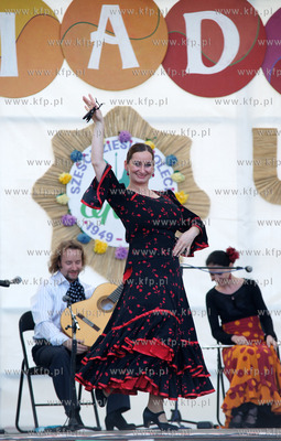 Sopot. Cepeliada 2009.  Nz. Pokaz tanca Zespolu Aire...