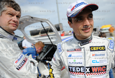 Gdansk. Centrum Handlowe Auchan. Park Serwisowy  6-go...