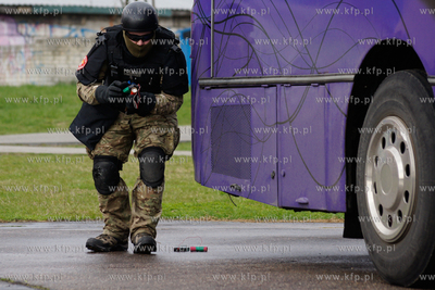 Gdansk. Gimnazjum nr 29 na Suchaninie. Pokazy Gdanskiej...