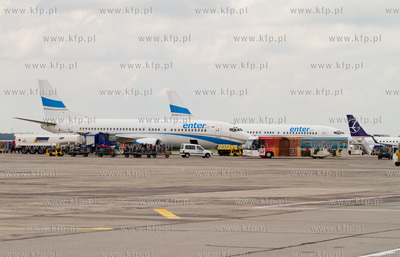 Port Lotniczy Gdansk im. Lecha Walesy. Nz.Boeing 737...