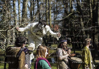 Oliwa, Park Oliwski. II Festiwal Etnowiosnowisko. Happening...