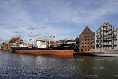 Gdańsk. Statek muzeum Sołdek na Motławie. 17.02.2020...