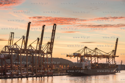 Gdynski Port, Baltic Container Terminal Gdynia (BCT)....