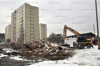 Wycinka drzew burzenie malych obiektow pod budowe nowej...