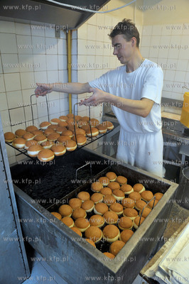 Tlusty czwartek w Cukierni Muszelka w Gdansku na ul....