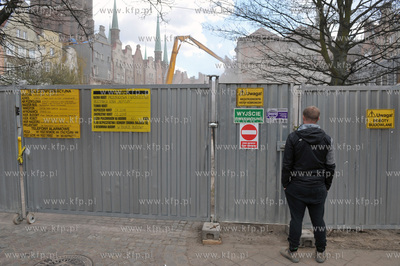 Wyburzanie kina Neptun w Gdansku. Powstanie tutaj hotel...