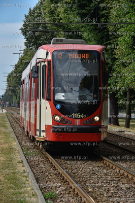 Tramwaj Düwag N8C na al. Zwycięstwa w Gdańsku. 11.07.2018...