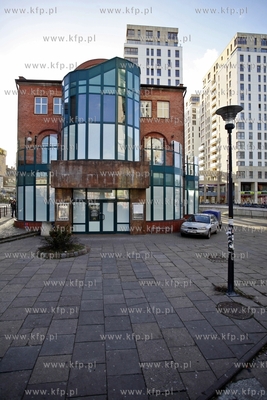Zamkniety McDonalds w Gdansku Wrzeszczu przy C.H. Manhattan.
28.11.2013
fot....