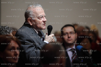 Ratusz Staromiejski w Gdansku. Wodowanie albumu Tu...