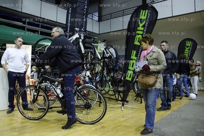 Hala AWFiS w Gdansku. Festiwal rowerowy.
30.03.2014
fot....