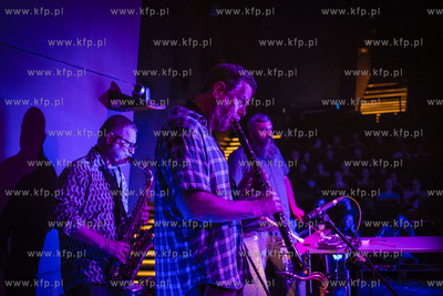 Festiwal Świat Mało Znany. Koncert zespołu Caritas...