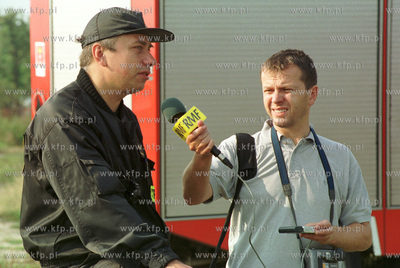 Gdanski strazak i dziennikarz radia RMF FM Wojciech...