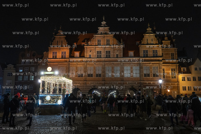 Świetlisty tramwaj Gdańskich Autobusów i Tramwajów,...