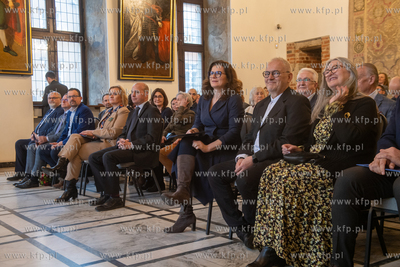 Ratusz Głównomiejski. Wręczenie Nagrody Naukowej...