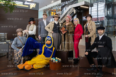 Port Lotniczy Gdańsk im. Lecha Wałęsy. Nz. Powitanie...