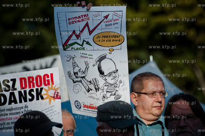 Gdansk. Transmitowany na zywo program interwencyjny...