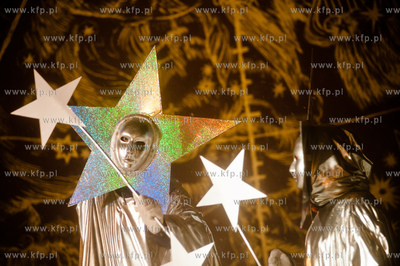 Gdansk. Zieleniec przy pomniku Jana Heweliusza. Widowisko...