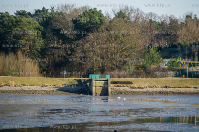 Gdansk. Pracowinicy Gdanskich melioracji oproznili...