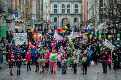 Gdansk. Wspolny przemarsz pod haslem Radoscia powitaj...