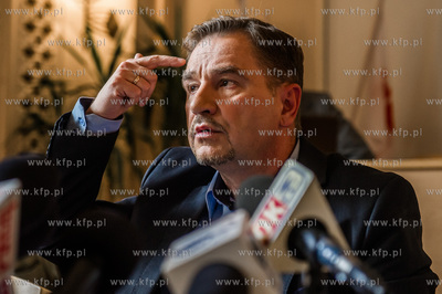 Gdansk. Konferencja prasowa Przewodniczacego Komisji...