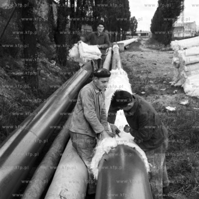 Ocieplenie rur magistrali cieplowniczej.
1963
0006256z_morskie
Fot....