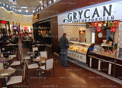 Hipermarket Port Rumia - Centrum Handlowe AUCHAN przy...