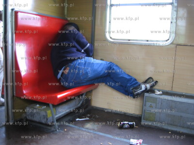 Przedzial bagazowy w SKM-ce.
17.05.2006
Fot. Andrzej...