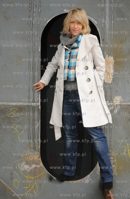 Sesja zdjeciowa aktorki Magdy Waligorskiej na terenie...