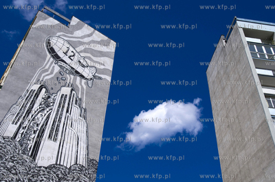 Ozdobne murale na blokach S.M. Zaspa. Nz. dzielo Mariusz...